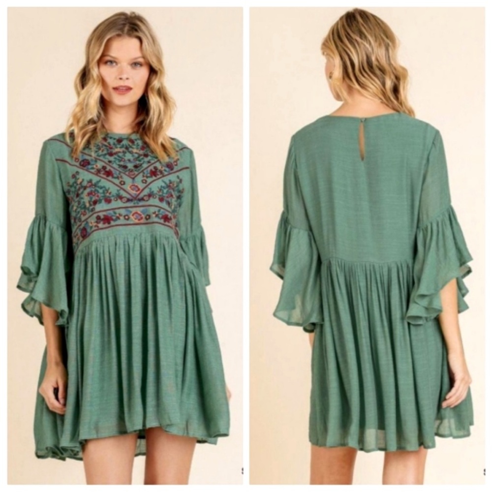 NWT New Umgee Boho Bliss! Mandy and Ally Embroirdered Bell Sleeve Green Dress L